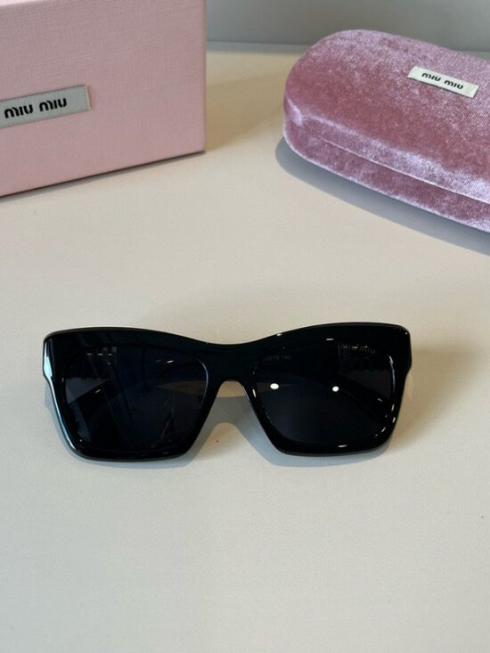 ?️Miu Miu?️Y2K sunglasses main image 4
